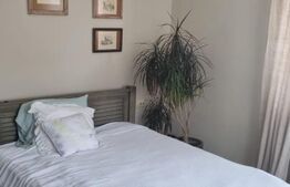 Casa de vanzare, cu 4 camere, 122 mp, zona Closca 