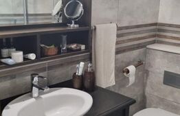 Casa de vanzare, cu 4 camere, 122 mp, zona Closca 