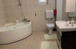 Casa 8 camere 400 mp, 14450 mp Teren - Paulesti
