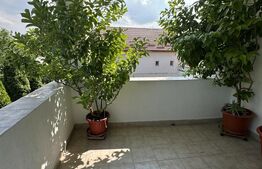 Casa P+2, 240 mp, 300 mp teren, zona Titulescu