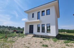 Casa noua, semifinisata , 93 mp, zona Martinesti