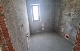 Casa noua, semifinisata , 93 mp, zona Martinesti