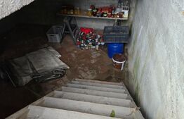 Casa 5 camere 240 mp  si teren 20 ari - Odoreu