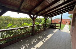 Casă de vânzare, cu 3 camere, 100 mp, zona Odoreului