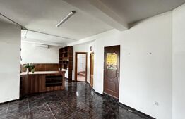 Casa de vanzare in Lazuri, ideala si pentru investitii