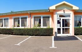 HOTEL / RESTAURANT YVETTE, de vanzare, 35 ari teren, zona Aurel Vlaicu