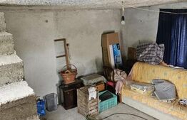 Casă de vanzare, 37 mp utili/nivel, teren 500 mp, zona Bercu Roșu