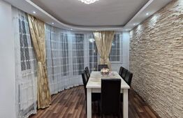 Apartament cu 2 camere, decomandat, zona centrala