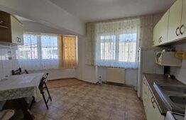 Apartament de vanzare, cu 3 camere, 95 mp, zona Micro 16