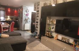  De vanzare apartament , cu 3 camere, 60mp, zona Carpati 2 