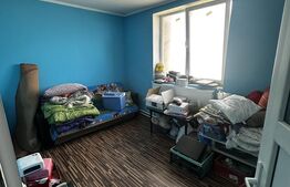 Casa de vanzare, 265 mp, zona Boghis