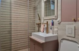 Apartament de vânzare 3 camere, 55 mp, zona Micro 17