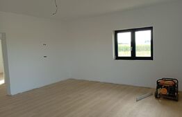 Casa de vanzare, cu 3 camere,138 mp, zona Amati