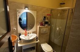 Casa de vanzare 4 camere, 120 mp, Zona Piata Mare