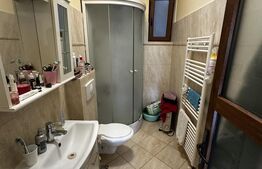 Casa de vanzare 4 camere, 120 mp, Zona Piata Mare