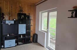 Casa 5 camere , 300 mp;  Teren - 2000 mp . Viile Satu Mare