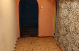 Apartament cu 3 camere, semidecomandat, 55 mp, zona Micro 15