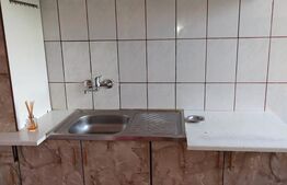 Apartament cu 3 camere, semidecomandat, 55 mp, zona Micro 15