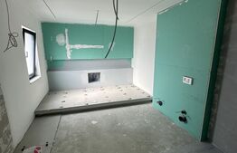 Casa 9 camere, 330 mp, 400 mp teren, zona Semicentrală