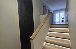 Casa 9 camere, 330 mp, 400 mp teren, zona Semicentrală