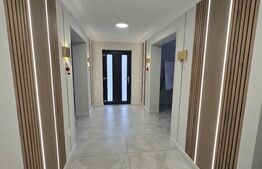 Casa 9 camere, 330 mp, 400 mp teren, zona Semicentrală