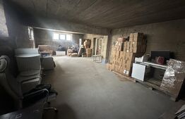 Casa 9 camere, 330 mp, 400 mp teren, zona Semicentrală