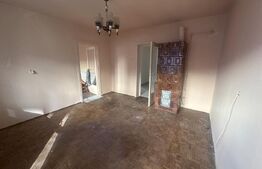 Apartament cu 3 camere, 60 mp, zona Centrala 