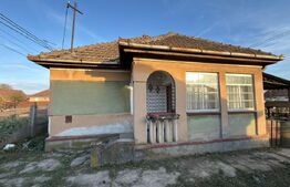 Casă de vânzare, teren 425 mp, zona Petin