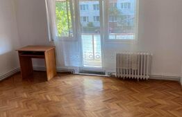 Apartament cu 3 camere, 64 mp, zona Micro 16
