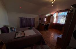 Casă spațioasă cu 2 corpuri , 300 mp– ideală pentru 2 familii – teren 776 mp