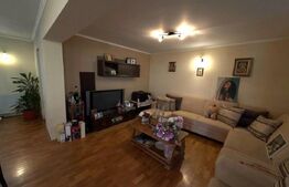 Casă spațioasă cu 2 corpuri , 300 mp– ideală pentru 2 familii – teren 776 mp