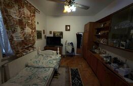 Casă spațioasă cu 2 corpuri , 300 mp– ideală pentru 2 familii – teren 776 mp