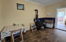 Casa 2 camere, 95 mp . Teren 4446 mp - Amati