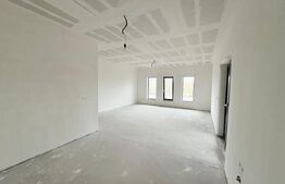 Casă de vânzare , 125 mp , teren 4,5 ari, zona Lazuri