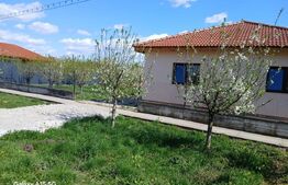 Casa cu 3 camere de vanzare , 100mp, teren 500 mp, in Lazuri