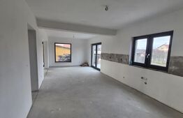 Casa de vanzare semifinisata 167MP, teren 960 mp, in Lazuri