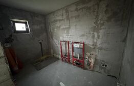 Casa semifinisata de vanzare, 167mp, teren 960 mp, la intrare in Lazuri