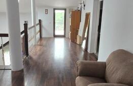 Casa de vanzare, 350 mp, zona Bercu Rosu