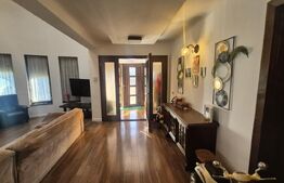 Vila superba de vanzare, 300 mp, teren 600 mp, Bercu Rosu