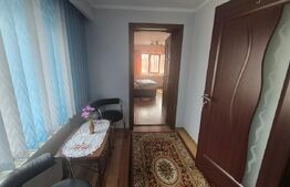 Pensiune turistica + casa de locuit, 315 mp, teren 761 mp, zona Baritiu
