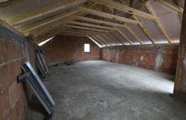 Casa la rosu, 191mp, teren 471mp. Viile satu Mare