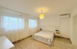 Casă de vânzare 239 mp, teren 5,6 ari,  zona Titulescu