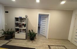 Casă de vânzare 239 mp, teren 5,6 ari,  zona Titulescu