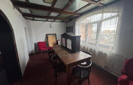Casa de vanzare cu 6 camere, 374 mp, teren 719 mp,  strada Baritiu