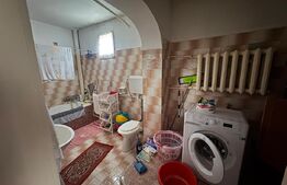 Casa de vanzare cu 6 camere, 374 mp, teren 719 mp,  strada Baritiu