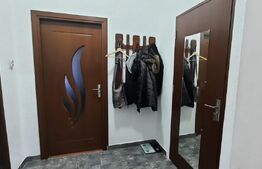 Casa de vanzare, curte comuna, 100 mp, zona Titulescu 