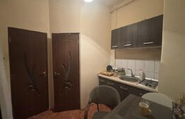 Apartament de vanzare, 76.40 mp, zona Central