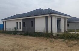 Casa cu 4 camere, 105 mp, teren 420 mp - Odoreu