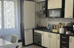 Apartament 3 camere, 100 mp, zona Semicentrală 