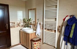 Casa cu 3 dormitoare, 186 mp, teren 696 mp, zona Paulesti